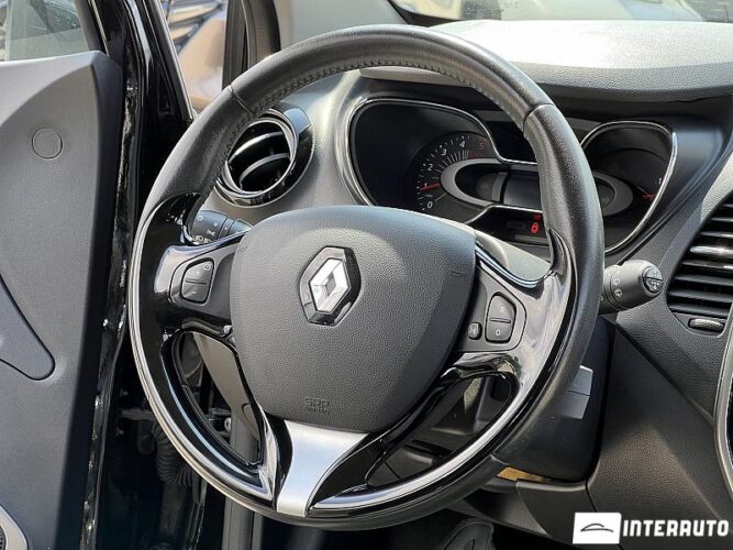 Renault Captur 37 interauto-car