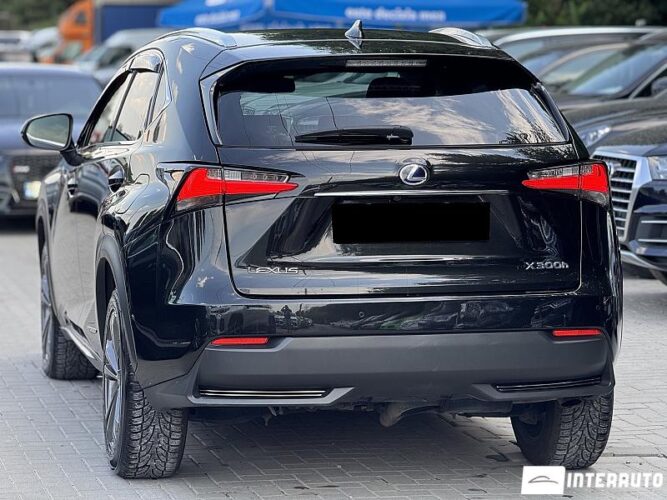 Lexus NX 300H 36 interauto-car