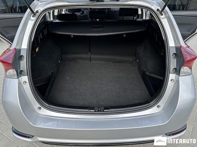 Toyota Auris 45 interauto-car