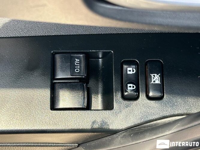 Toyota Auris 44 interauto-car