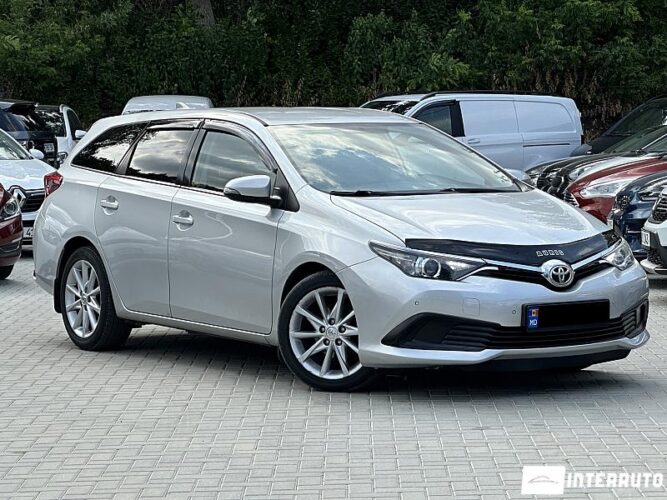 Toyota Auris 29 interauto-car