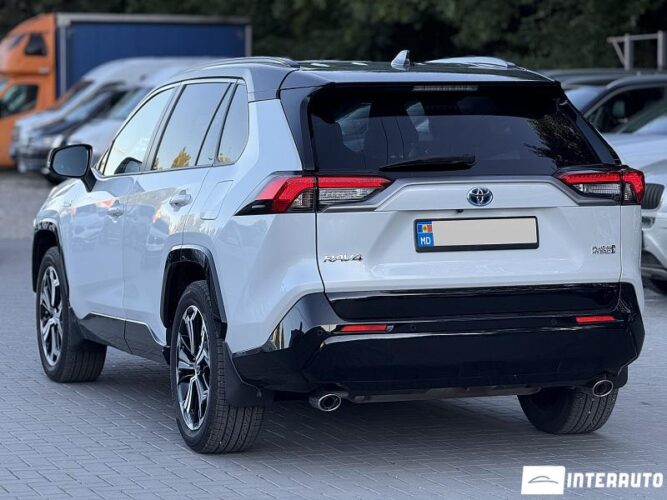 Toyota Rav-4 Plug-In Hybrid 35 interauto-car