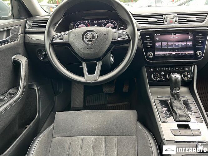 Skoda Superb 40 interauto-car