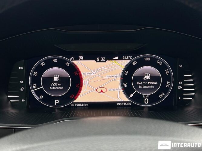 Skoda Superb 44 interauto-car