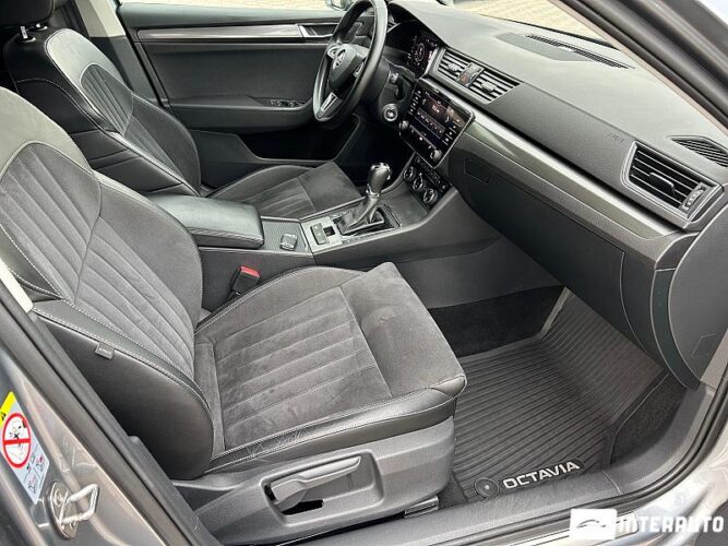 Skoda Superb 50 interauto-car