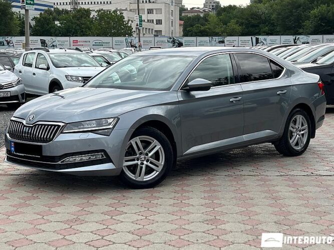 Skoda Superb 33 interauto-car
