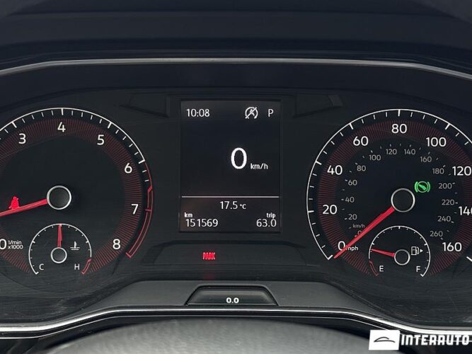 Volkswagen Jetta 39 interauto-car