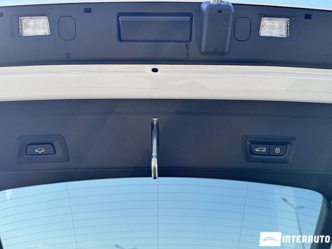 BMW X6 3.0D 73 interauto-car