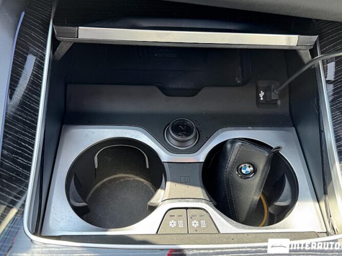 BMW X6 3.0D 58 interauto-car