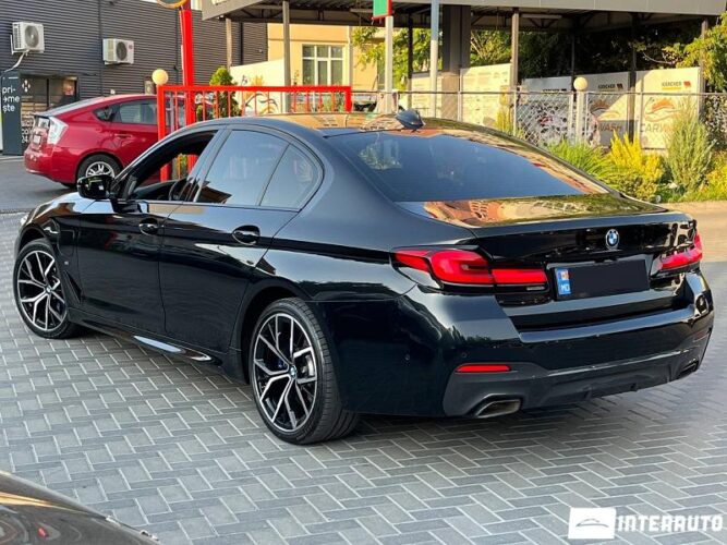 BMW 530e 34 interauto-car