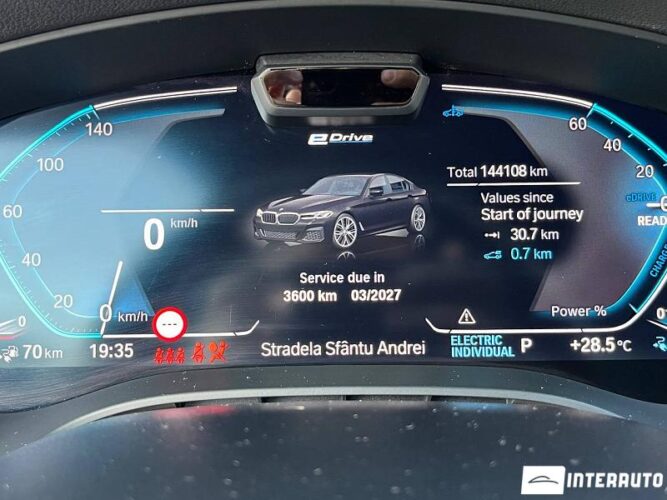 BMW 530e 38 interauto-car