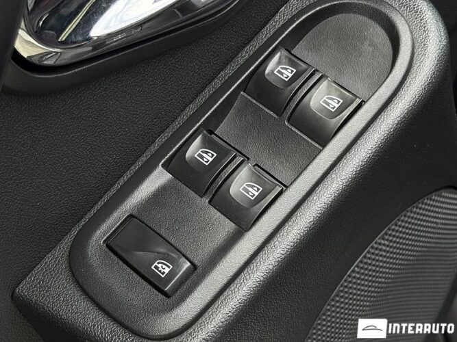 Dacia Duster 47 interauto-car