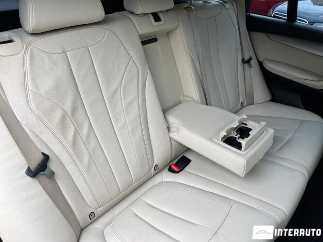 BMW X5 2.5D 50 interauto-car
