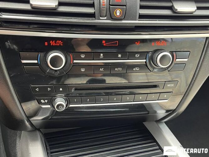 BMW X5 2.5D 45 interauto-car