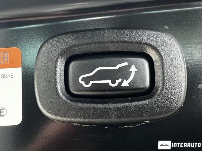 Mitsubishi Outlander 54 interauto-car