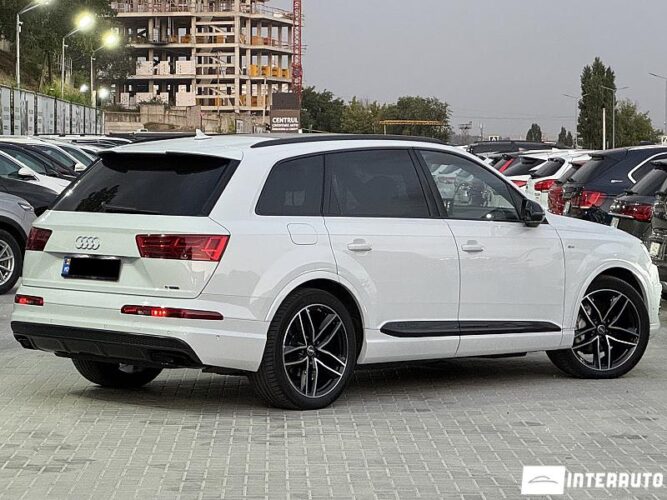 Audi Q7 38 interauto-car