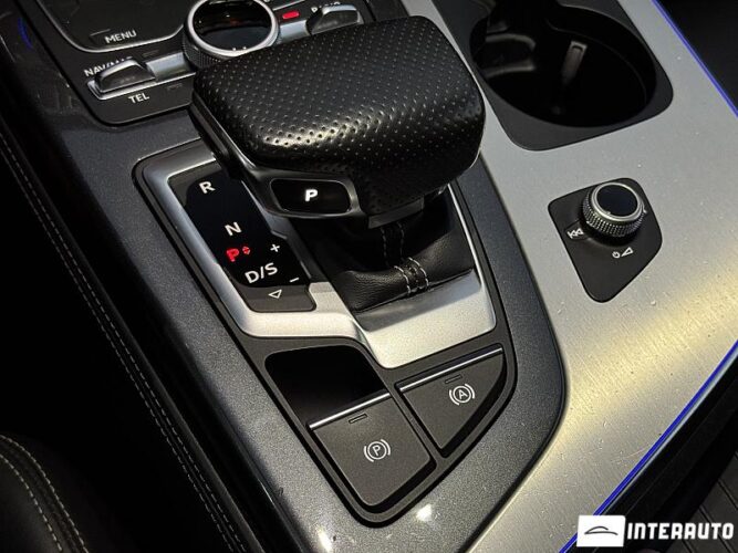 Audi Q7 48 interauto-car
