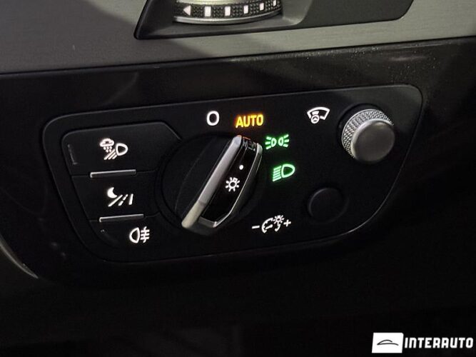 Audi Q7 56 interauto-car