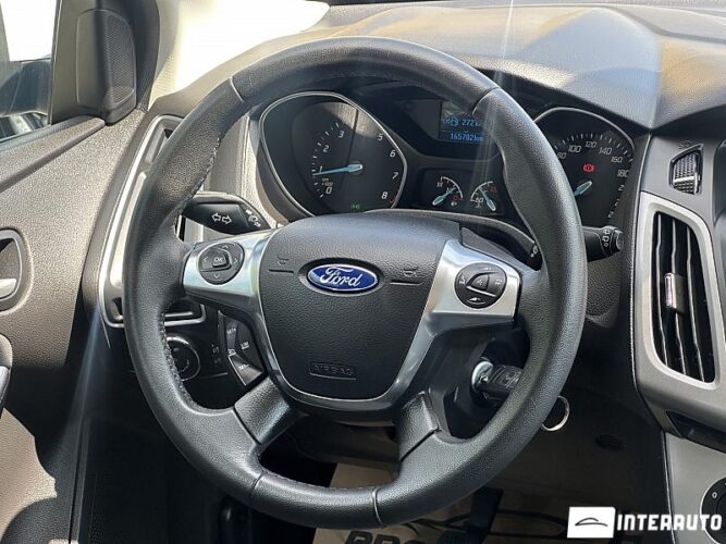 Ford Focus 36 interauto-car