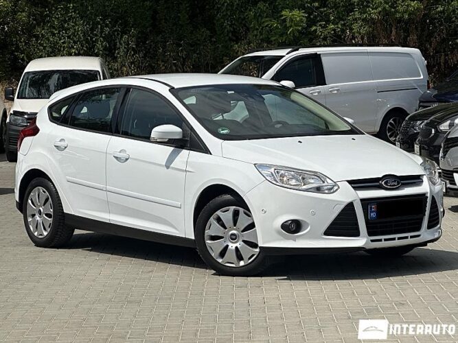 Ford Focus 30 interauto-car