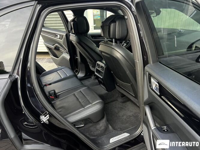 Porsche Cayenne 39 interauto-car
