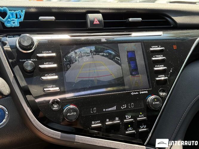 Toyota Camry 43 interauto-car