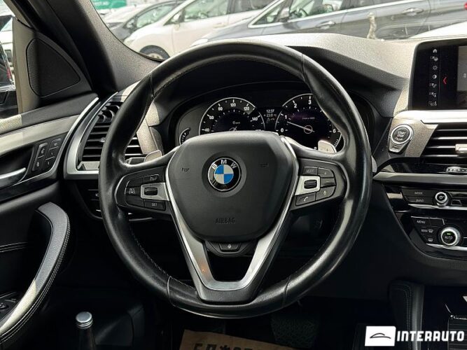 BMW X4 3.0i 42 interauto-car