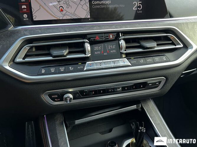 BMW X5 4.0i 45 interauto-car