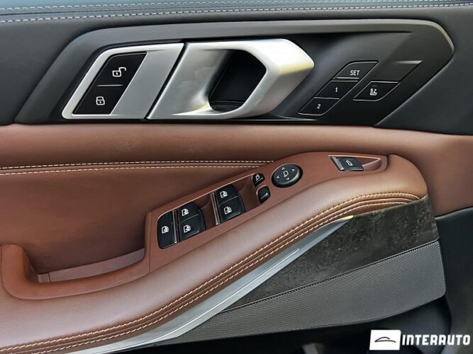 BMW X5 4.0i 60 interauto-car