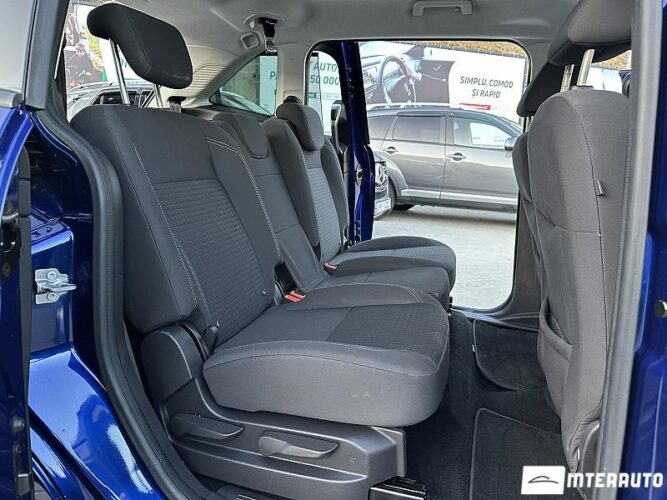 Ford Grand C-MAX 42 interauto-car