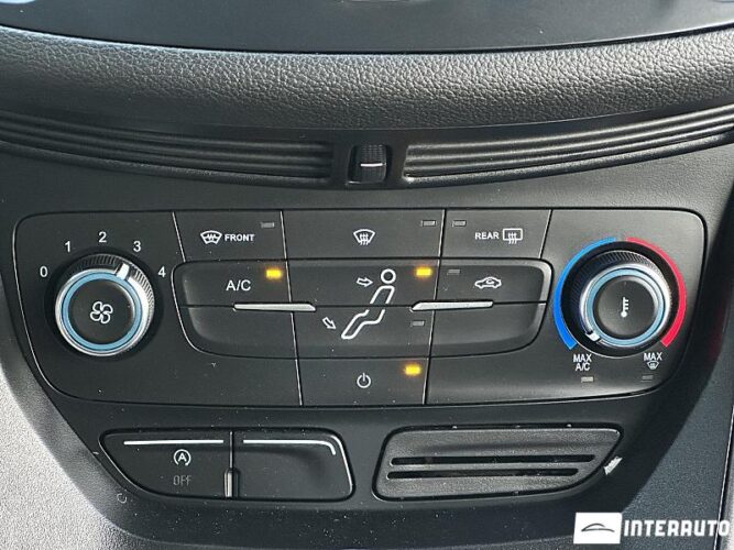 Ford Grand C-MAX 37 interauto-car