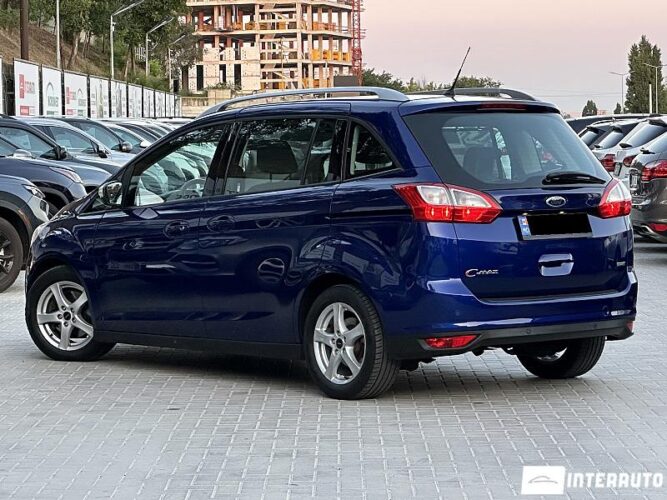 Ford Grand C-MAX 32 interauto-car