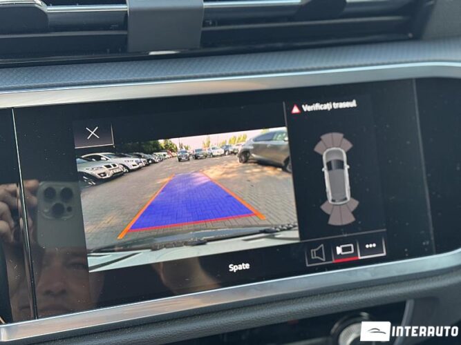 Audi Q3 43 interauto-car