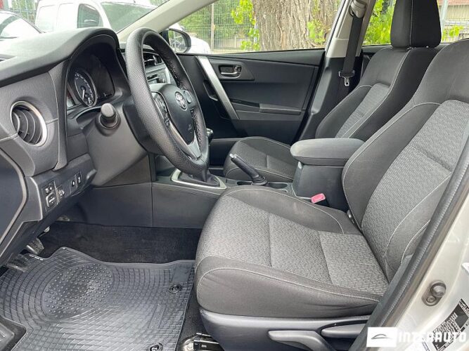 Toyota Auris 33 interauto-car