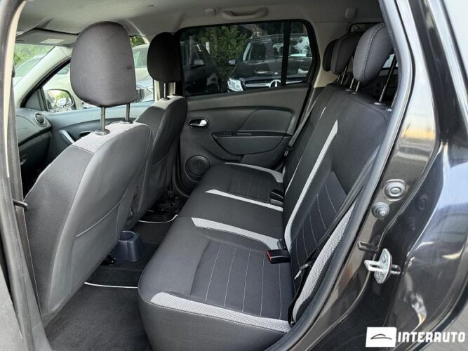 Dacia Logan MCV 40 interauto-car