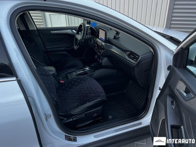 Ford Focus 36 interauto-car