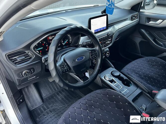 Ford Focus 34 interauto-car