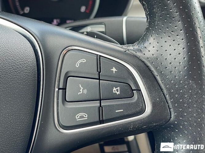 Mercedes C 300 39 interauto-car