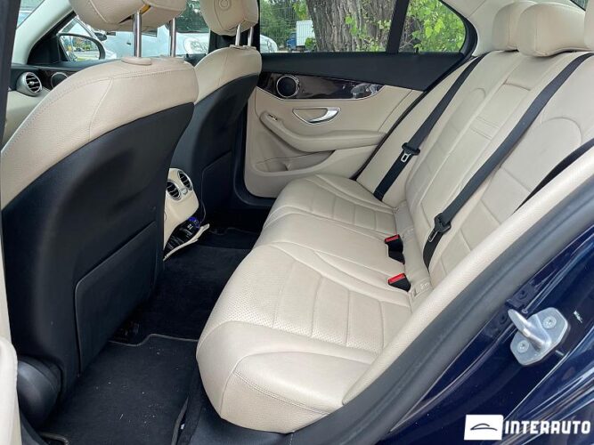 Mercedes C 300 47 interauto-car