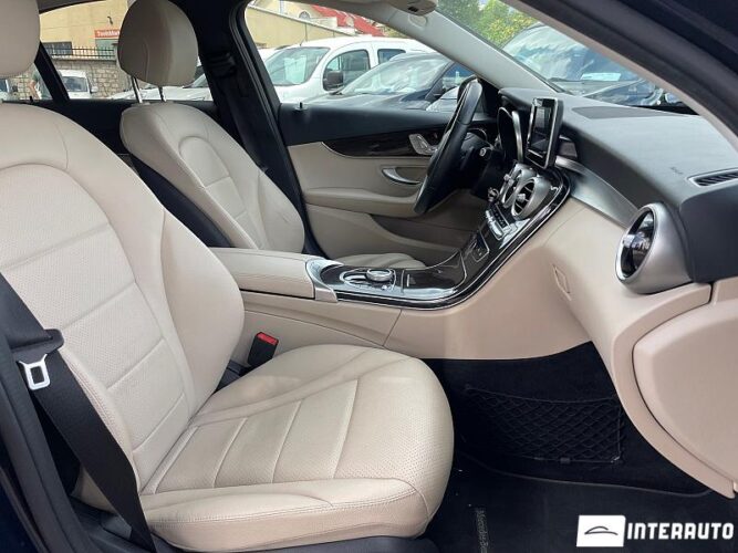 Mercedes C 300 44 interauto-car
