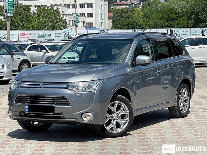 Mitsubishi Outlander 31 interauto-car