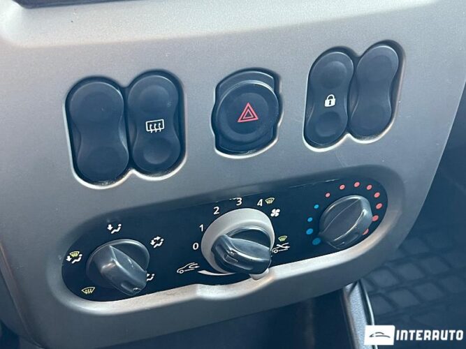 Dacia Logan 37 interauto-car