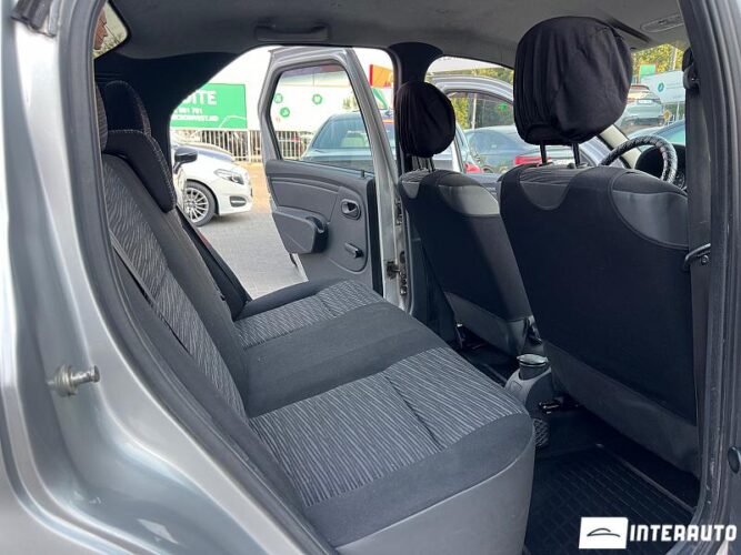 Dacia Logan 33 interauto-car