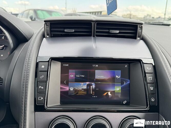 Jaguar F-Type 40 interauto-car