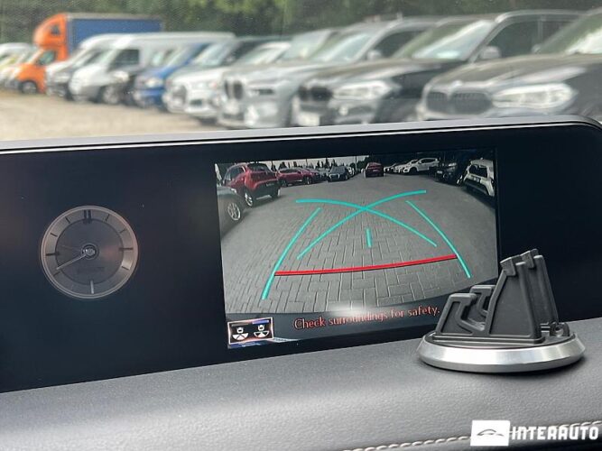 Lexus UX 300e 51 interauto-car