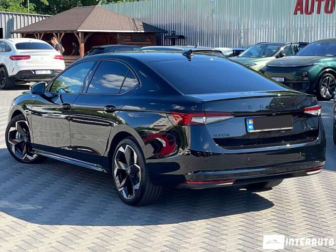 Skoda Superb 35 interauto-car