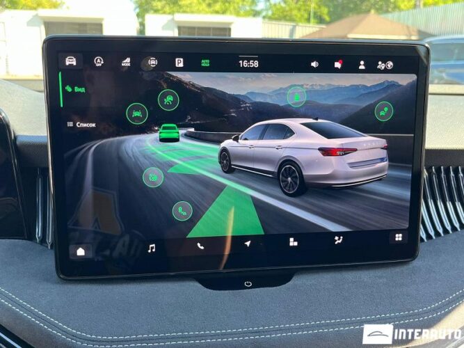 Skoda Superb 42 interauto-car