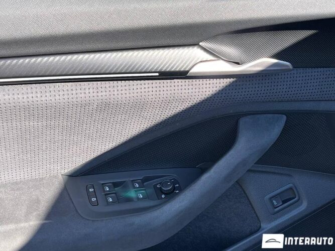 Skoda Superb 36 interauto-car