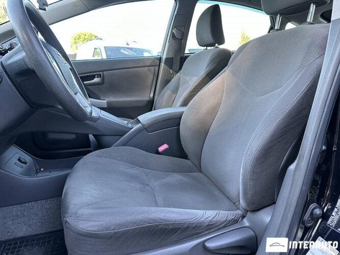 Toyota Prius 30 interauto-car