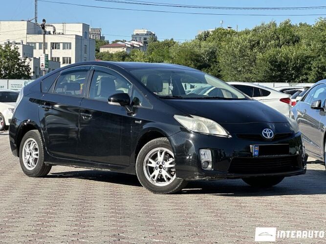 Toyota Prius 29 interauto-car
